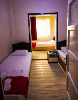 Cicek Palas Otel Izmir Exterior photo